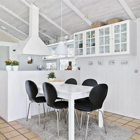 Bl583-saltum-saltum-strandvej-210 *